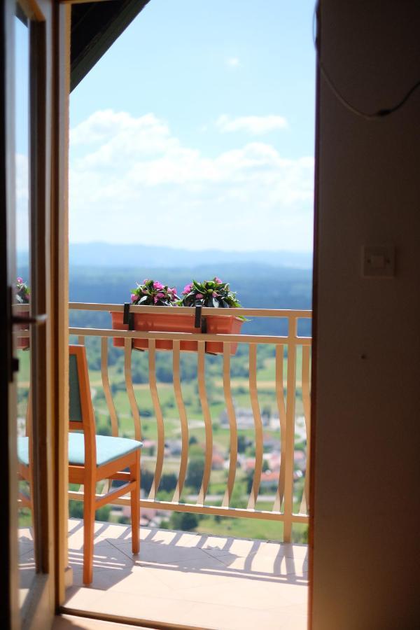 Zidanica-Vineyard Cottage Jakse Semic Exteriör bild